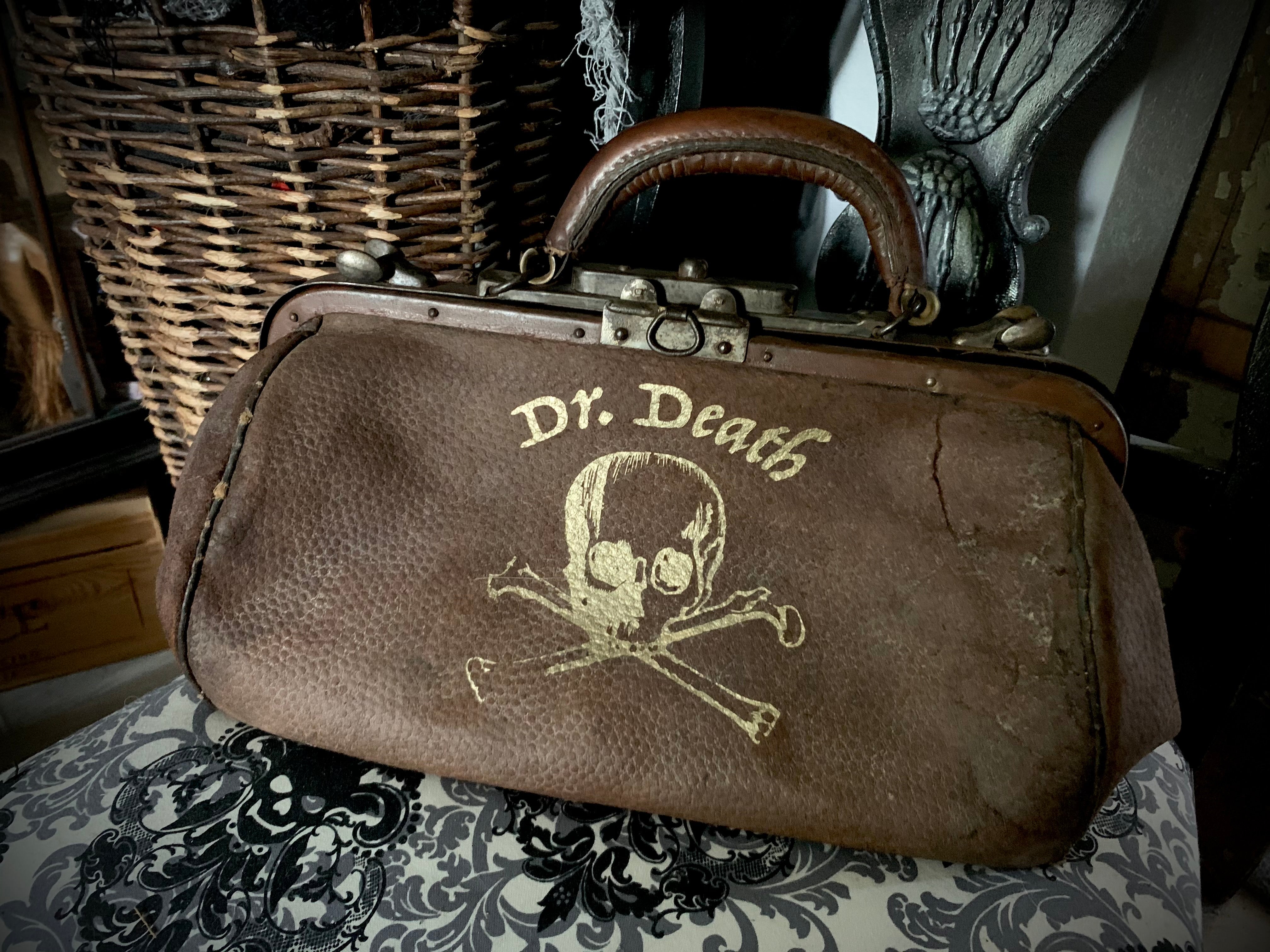 Antique Medical Kit, Doctor's Bag, Medicine Vials, 1800s Doctor Bag with  Vials
